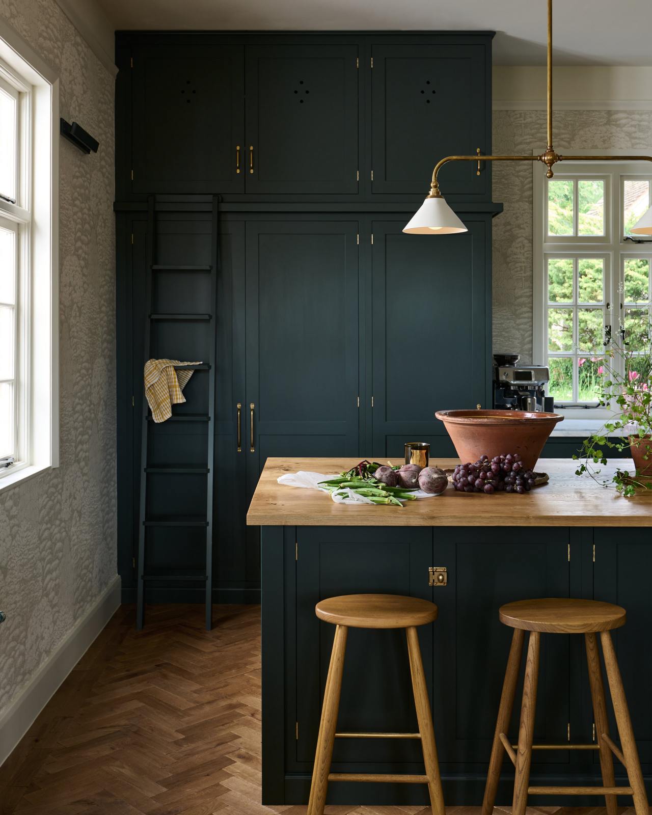 Helen s Stool deVOL Kitchens